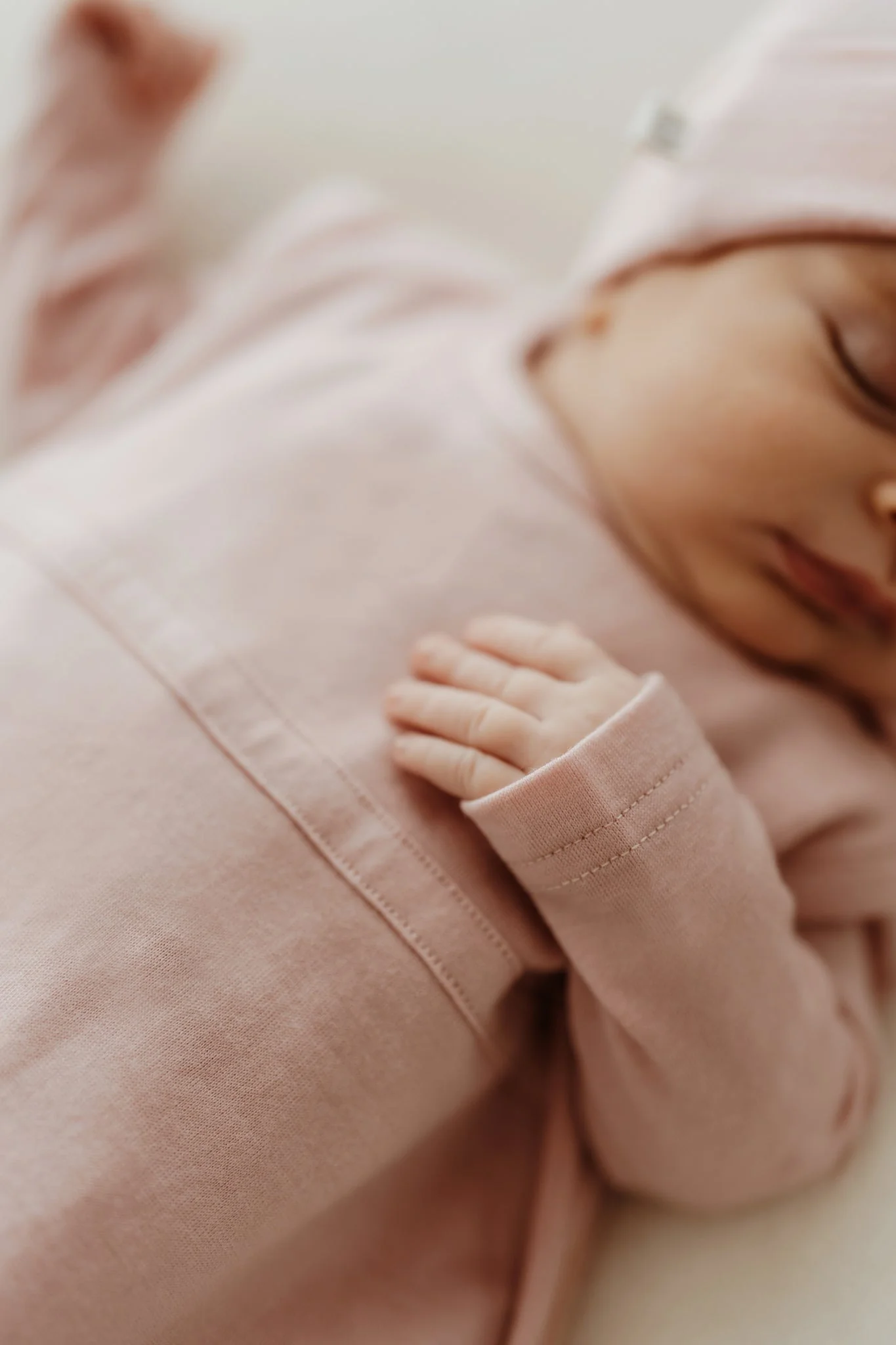 Cocooi Merino Sleeping Bag - Cloud Pink - Image 3