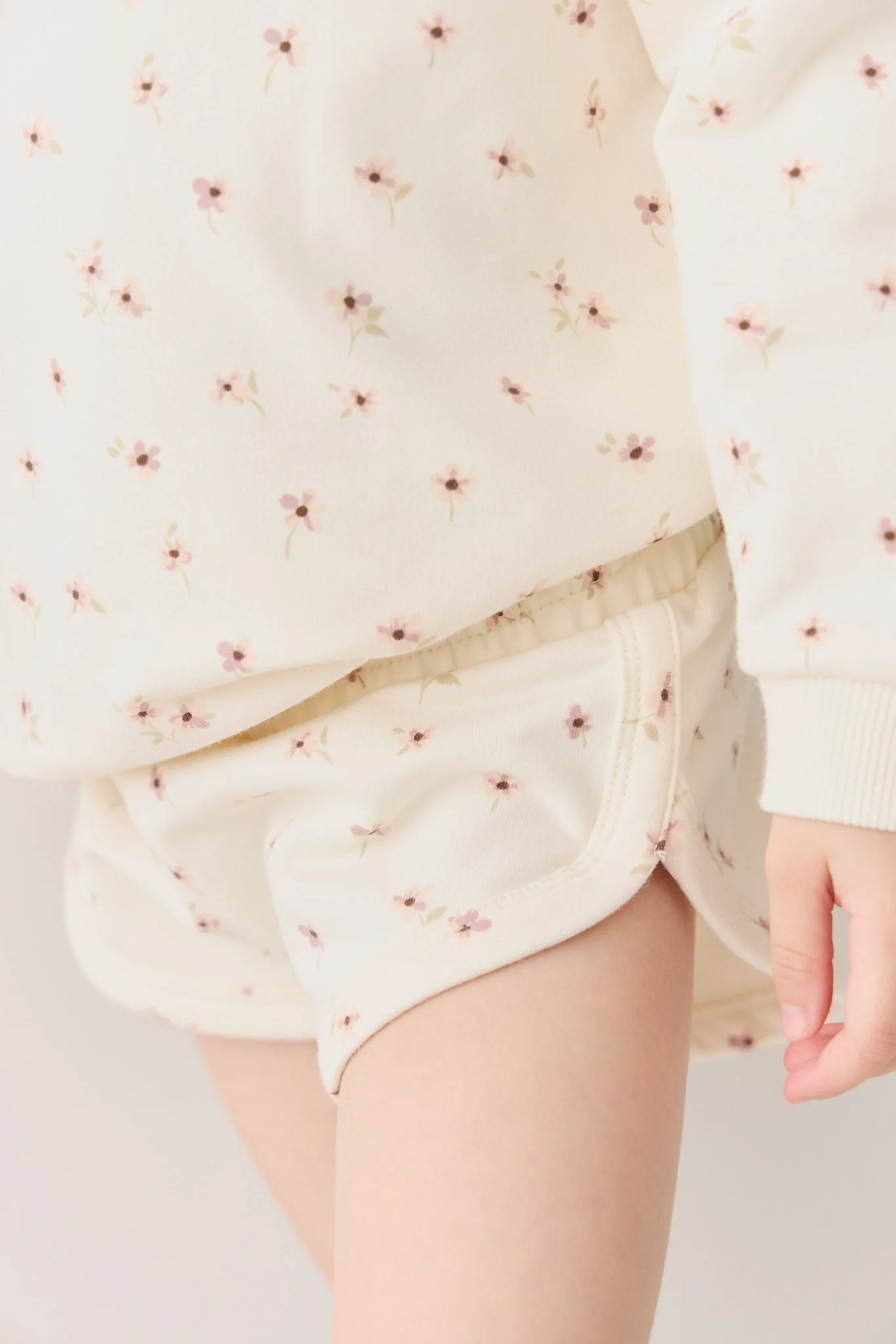 Organic Cotton Ivy Shortie - Simple Flowers Egret - Image 5