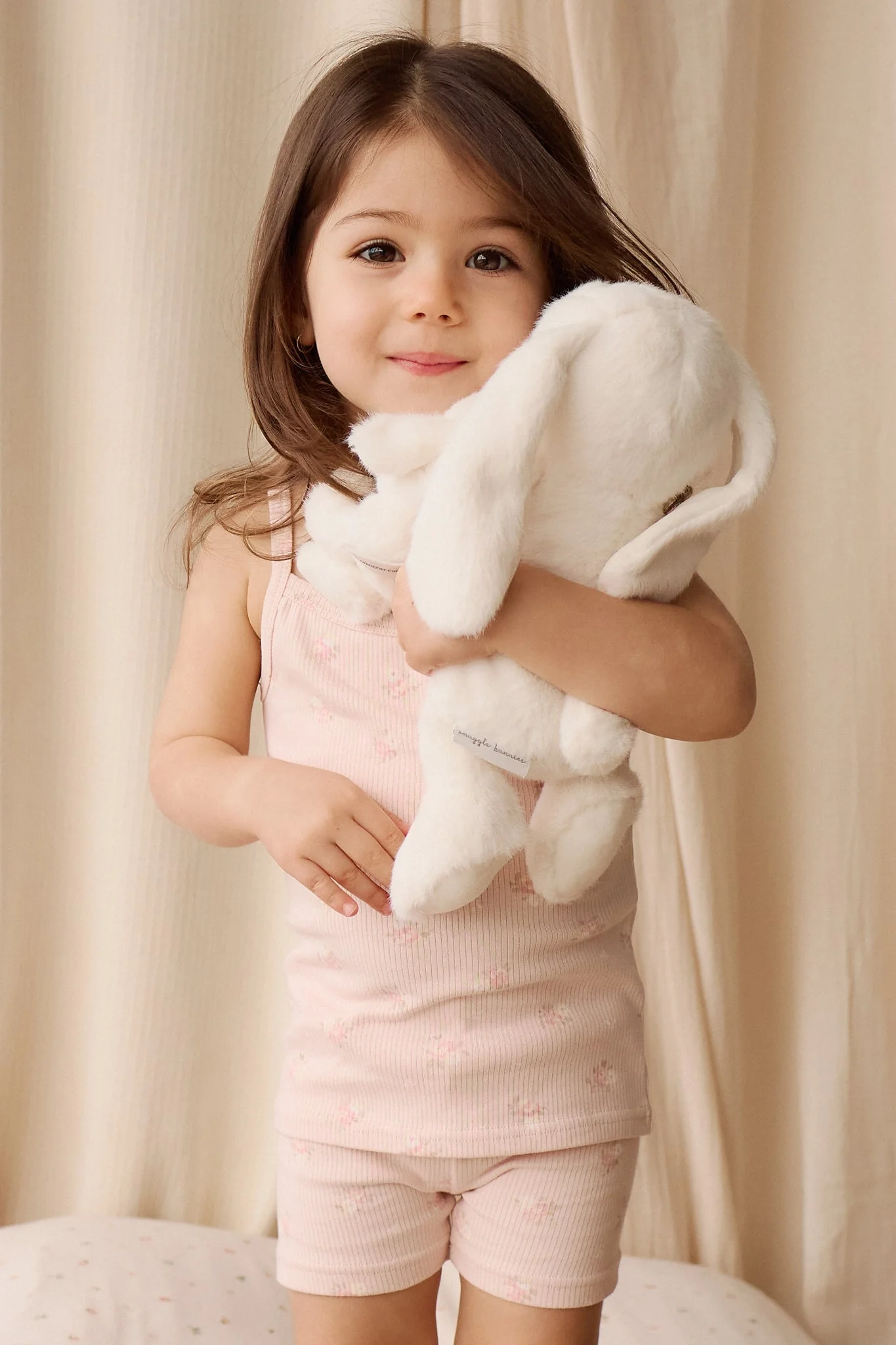 Snuggle Bunnies - Plush Frankie the Hugging Bunny - Marshmallow - Image 4